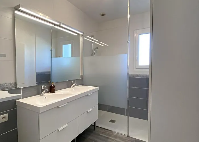 Hébergement de vacances Maison De *